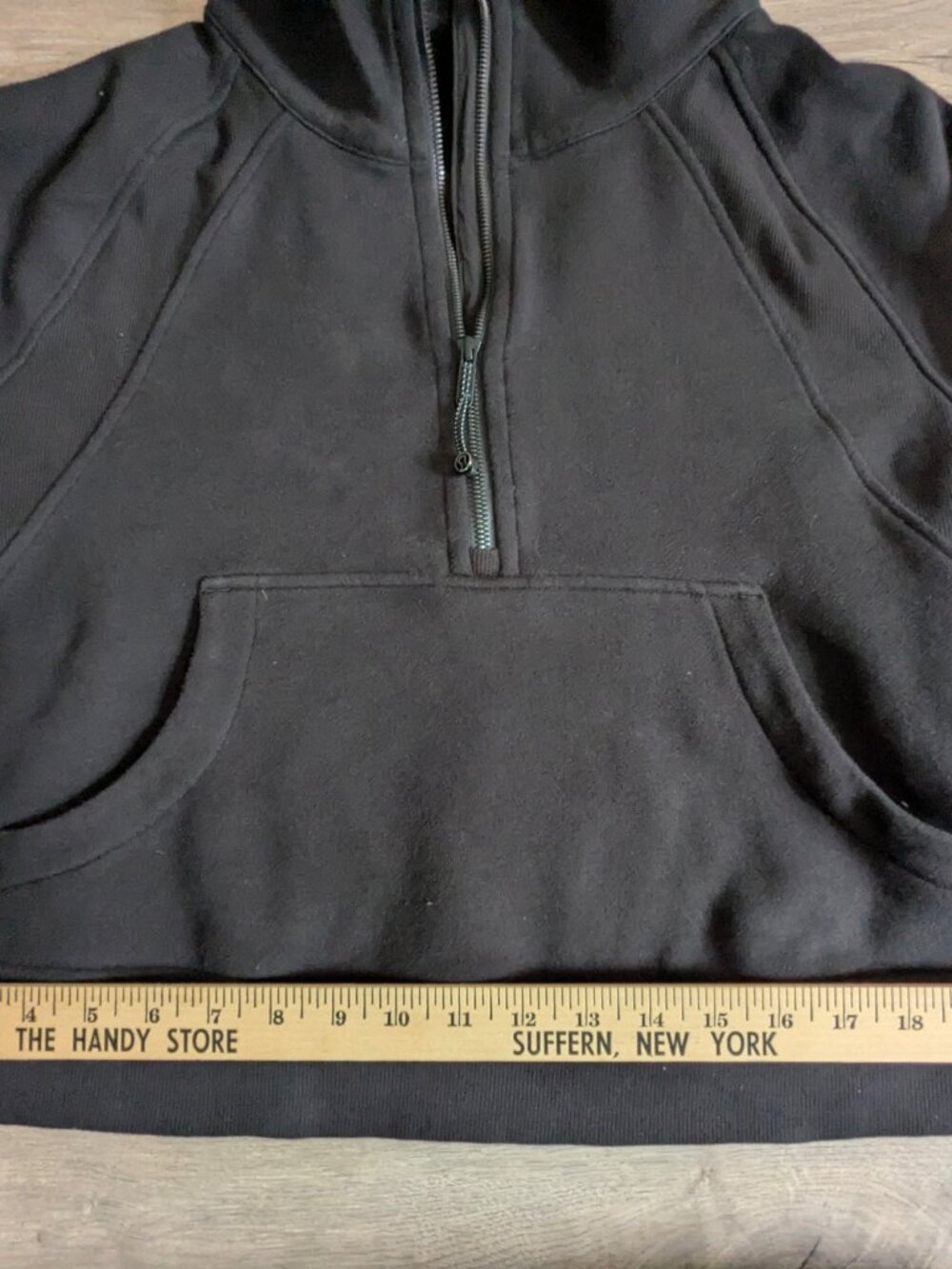 WOMENS LULULEMON SCUBA OVERSIZED FUNNEL NECK CROPPED 1/2 ZIP SWEATSHIRT - Picture 9 of 11